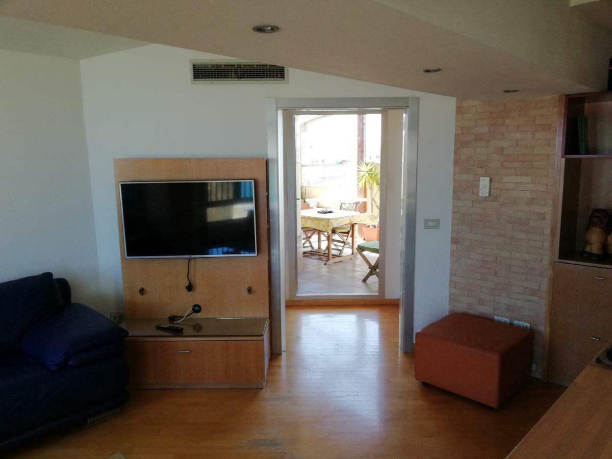Apartmán Attico "Elisa" Vista Mare Porto Torres Exteriér fotografie